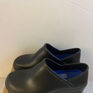 Shoes for Crews black Clogs womens 11 safety work shoes